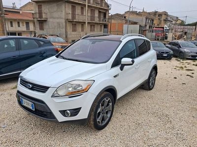 Usata Ford Kuga Titanium 136 CV (100 kW) 2010 Bianco SUV