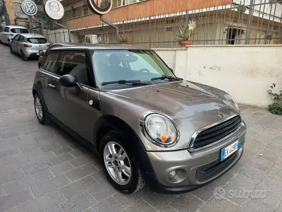 Usata Mini ONE 75 CV (55 kW) 2011 Grigio Utilitaria