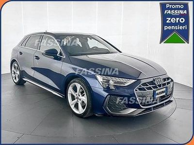 Usata Audi A3 Sportback Ambiente 150 CV (110 kW) 2025 Blu Utilitaria