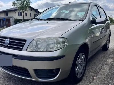 Usata Fiat Punto 80 CV (58 kW) 2004 Grigio Utilitaria