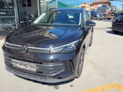 Usata VW Tiguan Life 150 CV (110 kW) 2024 Nero SUV