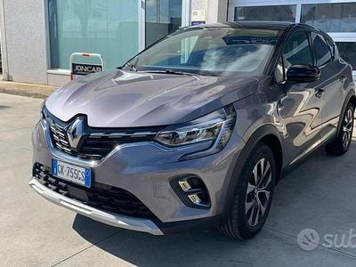 Usata Renault Captur Techno 2023 Grigio SUV