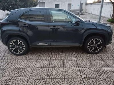 Usata Toyota Yaris Cross Lounge 92 CV (67 kW) 2022 Nero SUV