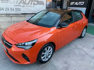 Usata Opel Corsa Design & Tech 75 CV (55 kW) 2022 Arancione Utilitaria