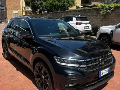 Usata VW T-Roc R-line 150 CV (110 kW) 2024 SUV