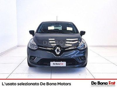 Usado Renault Clio IV 90 CV (66 kW) 2018 Gris Utilitario