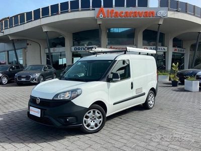 Usata Fiat Doblò 120 CV (88 kW) 2021 Bianco Monovolume