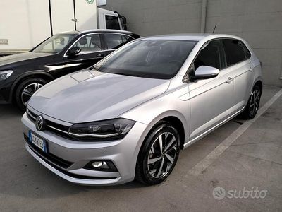 Usata VW Polo Highline 90 CV (66 kW) 2021 Grigio Utilitaria