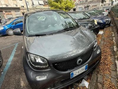 Usata Smart ForFour 71 CV (52 kW) 2016 Grigio Utilitaria