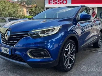 Usata Renault Kadjar Black Edition 140 CV (102 kW) 2020 Bluazzurro SUV