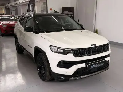 Usata Jeep Compass 179 CV (131 kW) 2023 Bianco SUV