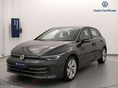 Usata VW Golf VIII Style 150 CV (110 kW) 2025 Grigio Utilitaria