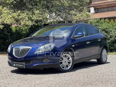 Usata Lancia Delta 190 CV (139 kW) 2010 Blu Utilitaria