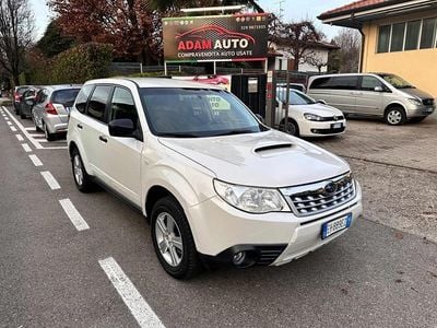Usata Subaru Forester Comfort 149 CV (109 kW) 2011 Bianco SUV