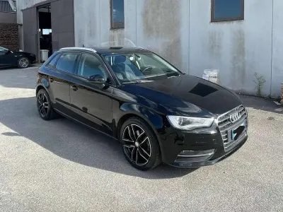Usado Audi A3 Sport 116 CV (85 kW) 2015 Negro Berlina
