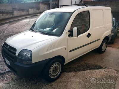 Usata Fiat Doblò 105 CV (77 kW) 2004 Bianco Monovolume