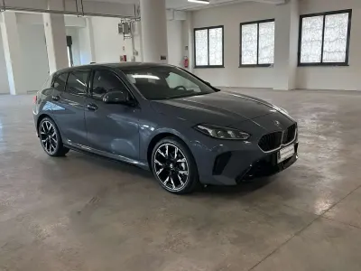 Nuova BMW 120 Efficient Dynamics 163 CV (119 kW) 2026 Blu/azzurro Utilitaria