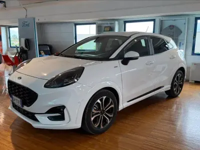 Usata Ford Puma ST-Line 125 CV (91 kW) 2023 Froz white SUV