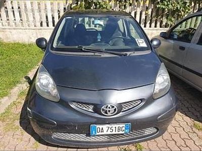 Usata Toyota Aygo 2006 Grigio Utilitaria