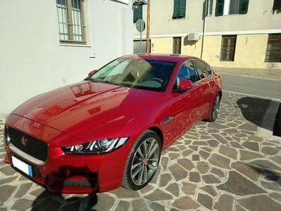Usata Jaguar XE 179 CV (131 kW) 2016 Berlina