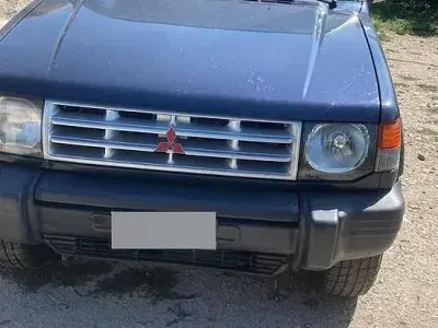Usata Mitsubishi Pajero 100 CV (73 kW) 1996 Blu SUV