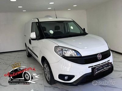Usata Fiat Doblò 90 CV (66 kW) 2015 Bianco Monovolume