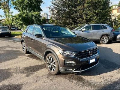 Usata VW T-Roc Advance 116 CV (85 kW) 2018 Bronzo SUV