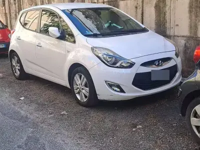 Usata Hyundai ix20 90 CV (66 kW) 2013 Bianco Utilitaria