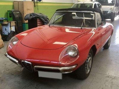 Usata Alfa Romeo 1750 114 CV (83 kW) 1968 Rosso Berlina