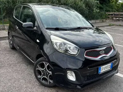 Usata Kia Picanto 84 CV (61 kW) 2013 Nero Utilitaria