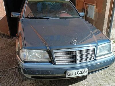Usata Mercedes C180 Elegance 130 CV (95 kW) 1994 Grigio Berlina