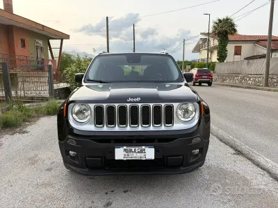 Usata Jeep Renegade Limited 140 CV (102 kW) 2015 Nero SUV