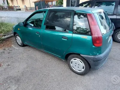 Usata Fiat Punto 54 CV (39 kW) 1999 Berlina