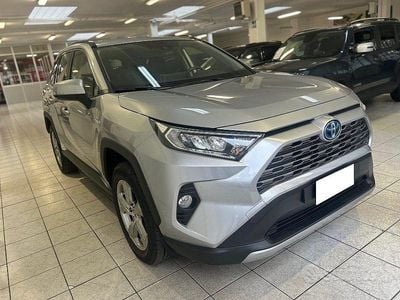 Begagnad Toyota RAV4 Hybrid 218 HK (160 kW) 2021 Grå SUV