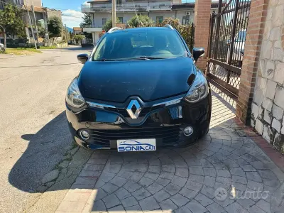 Usata Renault Clio 75 CV (55 kW) 2015 Nero Station wagon