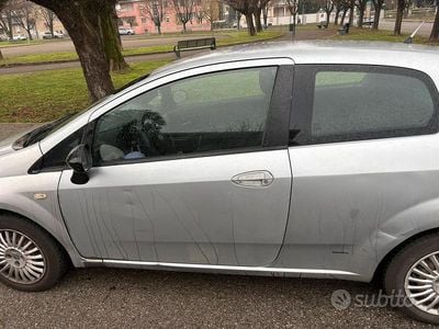 Usata Fiat Grande Punto 2005 Grigio Utilitaria
