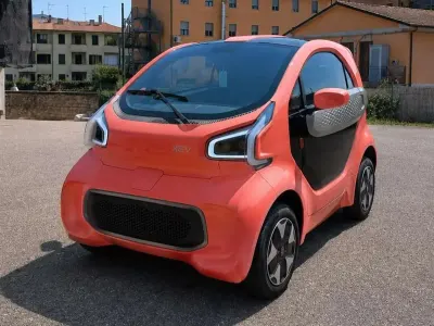 Nuova XEV Yoyo 2026 Arancione Utilitaria