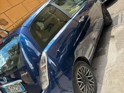 Usata Lancia Ypsilon 69 CV (50 kW) 2006 Blu Utilitaria