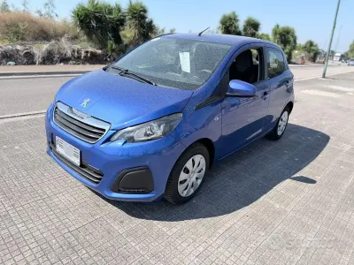 Usata Peugeot 108 Allure 72 CV (52 kW) 2023 Bluazzurro Berlina