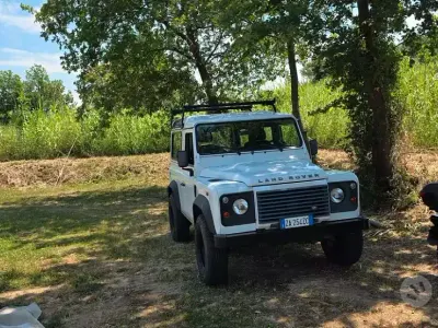 Usata Land Rover Defender 122 CV (89 kW) 2014 Bianco Pick-up