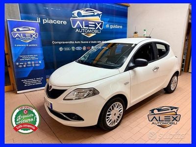 Usata Lancia Ypsilon 69 CV (50 kW) 2017 Bianco Utilitaria