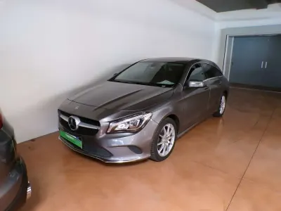 Usata Mercedes CLA200 136 CV (100 kW) 2016 Grigio montagna Station wagon