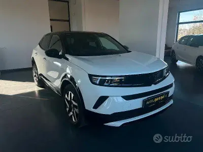 Usata Opel Mokka 131 CV (96 kW) 2025 Bianco SUV