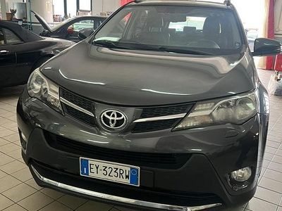 Begagnad Toyota RAV4 2015 SUV