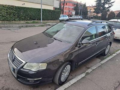 Usata VW Passat Comfortline 140 CV (102 kW) 2008 Grigio Station wagon