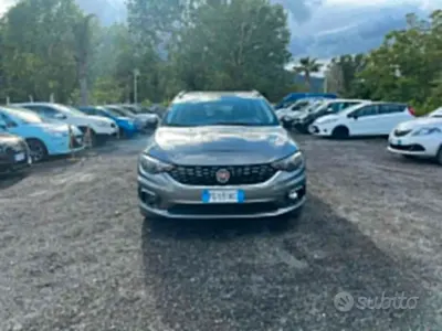 Usata Fiat Tipo Easy 120 CV (88 kW) 2016 Grigio Station wagon