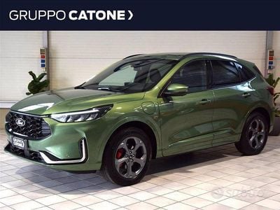 Nuova Ford Kuga ST-Line X 243 CV (178 kW) 2025 Verde SUV