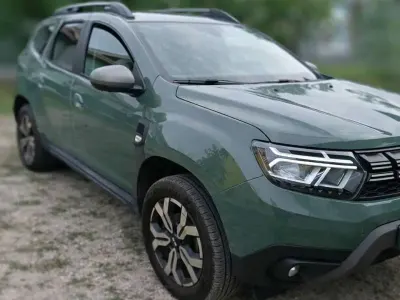 Usata Dacia Duster Journey 101 CV (74 kW) 2023 Verde SUV