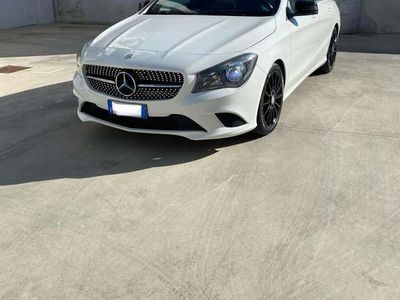 Mercedes CLA200