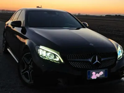 Usata Mercedes C220 194 CV (142 kW) 2018 Nero Berlina